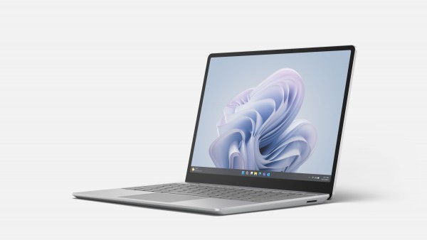 Notebook 12,4&quot; Microsoft Surface Laptop Go 3 - i5/ 8GB/ 256GB *platin* W11P