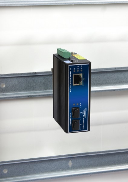 ALLNET Switch industrial unmanaged Layer2 3 Port 2.5 GbE • PoE Budget 90W • 1x PoE bt • 2x SFP 1G/2.5G • Fanless • DIN • IP40 • ALL-SGI8003P-2.5G