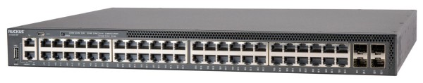 CommScope Ruckus ICX8200-48P Switch Full Managed 52x Capa3