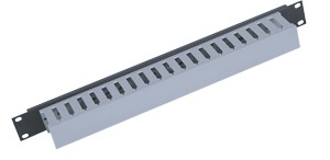 Triton 19"zbh.Kabelführungsplatte 1HE,mit Kanal,Schwarz/Grau