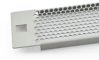 Triton 19&quot;zbh. Blindplatte perforiert, 2HE, Schwarz, mit Kun