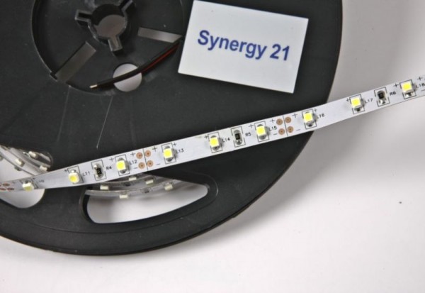 Synergy 21 Tira LED Flex DC12V 24W IP20, blanco neutro